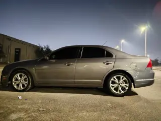 2012 Ford Fusion in Abu Dhabi used car