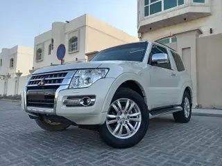 2018 Mitsubishi Pajero in Abu Dhabi used car