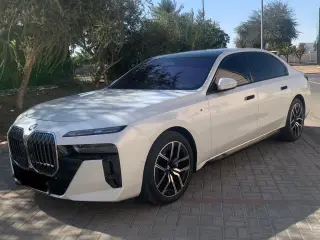 2023 BMW 7-Series in Abu Dhabi used car