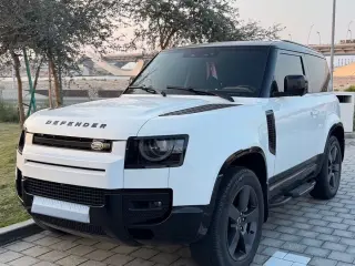 2023 Land Rover Defender in Abu Dhabi used car