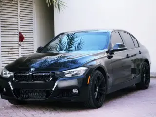 2015 BMW 3-Series in Abu Dhabi used car