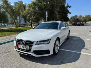 2014 Audi A7 في Abu Dhabi سيارة مستعملة