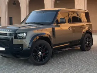 2020 Land Rover Defender في Abu Dhabi سيارة مستعملة