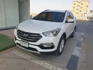 2018 Hyundai Santa Fe في Abu Dhabi سيارة مستعملة