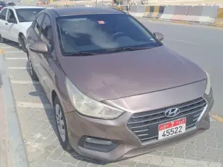 2019 Hyundai Accent في Abu Dhabi سيارة مستعملة
