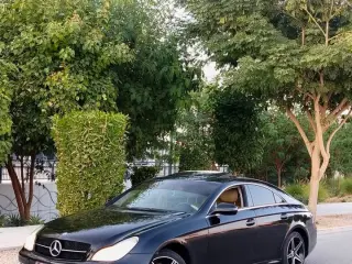 2009 Mercedes-Benz CLS in Abu Dhabi used car