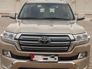2018 Toyota Land Cruiser in Abu Dhabi used car