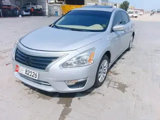 2013 Nissan Altima in Abu Dhabi used car