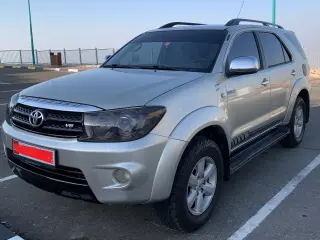 2009 Toyota Fortuner in Abu Dhabi used car