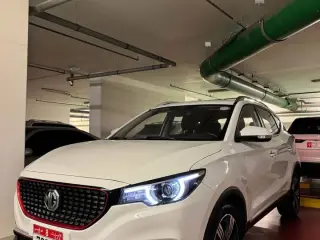 2020 MG ZS in Abu Dhabi used car