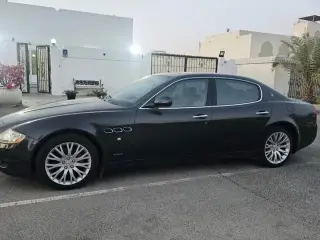 2012 Maserati Quattroporte في Abu Dhabi سيارة مستعملة
