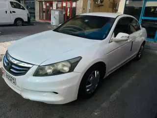 2012 Honda Accord في Abu Dhabi سيارة مستعملة