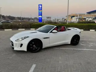 2014 Jaguar F-Type في Abu Dhabi سيارة مستعملة