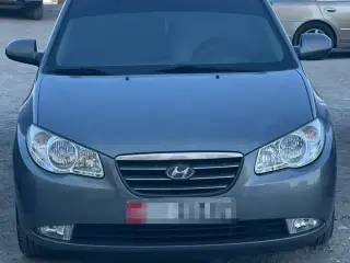 2009 Hyundai Avante في Abu Dhabi سيارة مستعملة