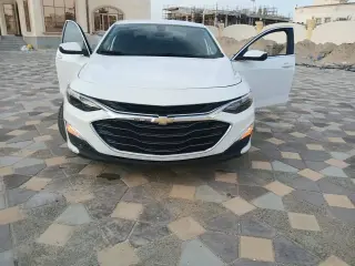2021 Chevrolet Malibu في Abu Dhabi سيارة مستعملة