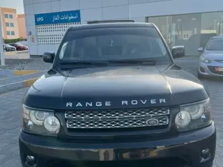 2012 Land Rover Range Rover Sport في Abu Dhabi سيارة مستعملة