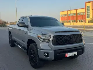 2018 Toyota Tundra في Abu Dhabi سيارة مستعملة