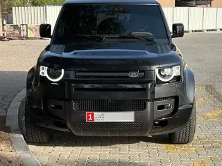 2024 Land Rover Defender في Abu Dhabi سيارة مستعملة