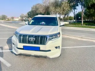 2019 Toyota Prado في Abu Dhabi سيارة مستعملة