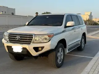 2013 Toyota Land Cruiser in Abu Dhabi used car