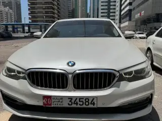 2018 BMW 5-Series في Abu Dhabi سيارة مستعملة