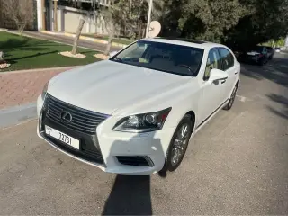 2016 Lexus LS 460 في Abu Dhabi سيارة مستعملة