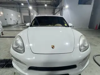 2012 Porsche Cayenne in Abu Dhabi used car