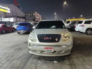 2008 GMC Acadia في Abu Dhabi سيارة مستعملة