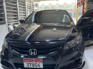 2012 Honda Accord في Abu Dhabi سيارة مستعملة