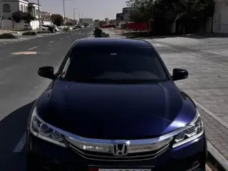 2017 Honda Accord في Abu Dhabi سيارة مستعملة