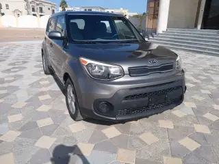 2017 Kia Soul في Abu Dhabi سيارة مستعملة