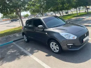 2020 Suzuki Swift في Abu Dhabi سيارة مستعملة
