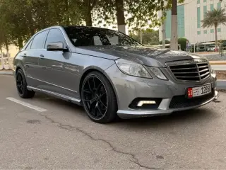 2010 Mercedes-Benz E-Class in Abu Dhabi used car