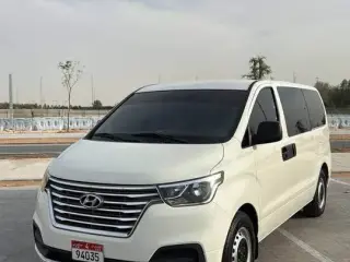 2020 Hyundai H1 في Abu Dhabi سيارة مستعملة