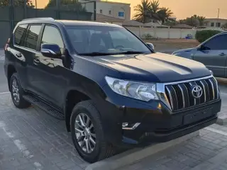 2019 Toyota Prado في Abu Dhabi سيارة مستعملة