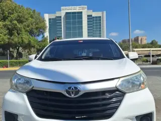 2019 Toyota Avanza في Abu Dhabi سيارة مستعملة