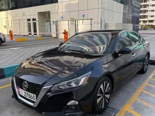 2019 Nissan Altima in Abu Dhabi used car