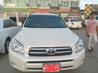 2008 Toyota Rav4 في Abu Dhabi سيارة مستعملة