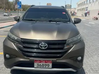 2019 Toyota Rush في Abu Dhabi سيارة مستعملة