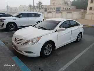 2011 Hyundai Sonata في Abu Dhabi سيارة مستعملة