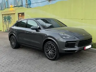 2020 Porsche Cayenne Coupe in Abu Dhabi used car