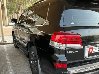 2015 Lexus LX 570 in Abu Dhabi used car