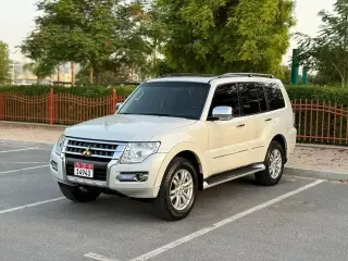 2019 Mitsubishi Pajero Sport في Abu Dhabi سيارة مستعملة