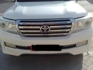 2011 Toyota Land Cruiser in Abu Dhabi used car
