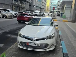 2013 Toyota Alphard في Abu Dhabi سيارة مستعملة