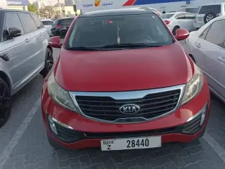 2014 Kia Sportage في Abu Dhabi سيارة مستعملة