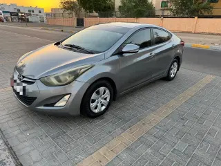 2016 Hyundai Elentra في Abu Dhabi سيارة مستعملة