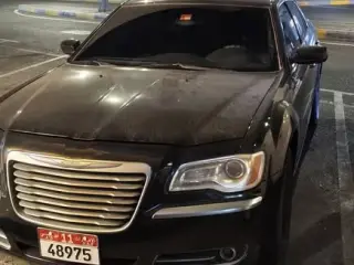 2014 Chrysler 300 in Abu Dhabi used car