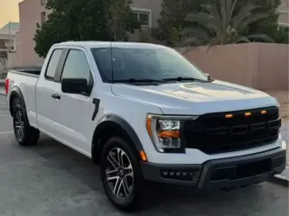 2023 Ford F150 في Abu Dhabi سيارة مستعملة