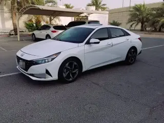 2022 Hyundai Elentra in Abu Dhabi used car